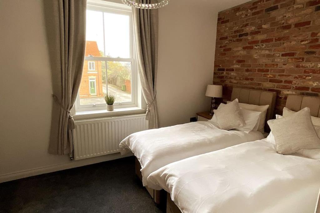 Apt D In Old Grade 2 Converted Farmhouse มาร์เกตเวตตัน ภายนอก รูปภาพ
